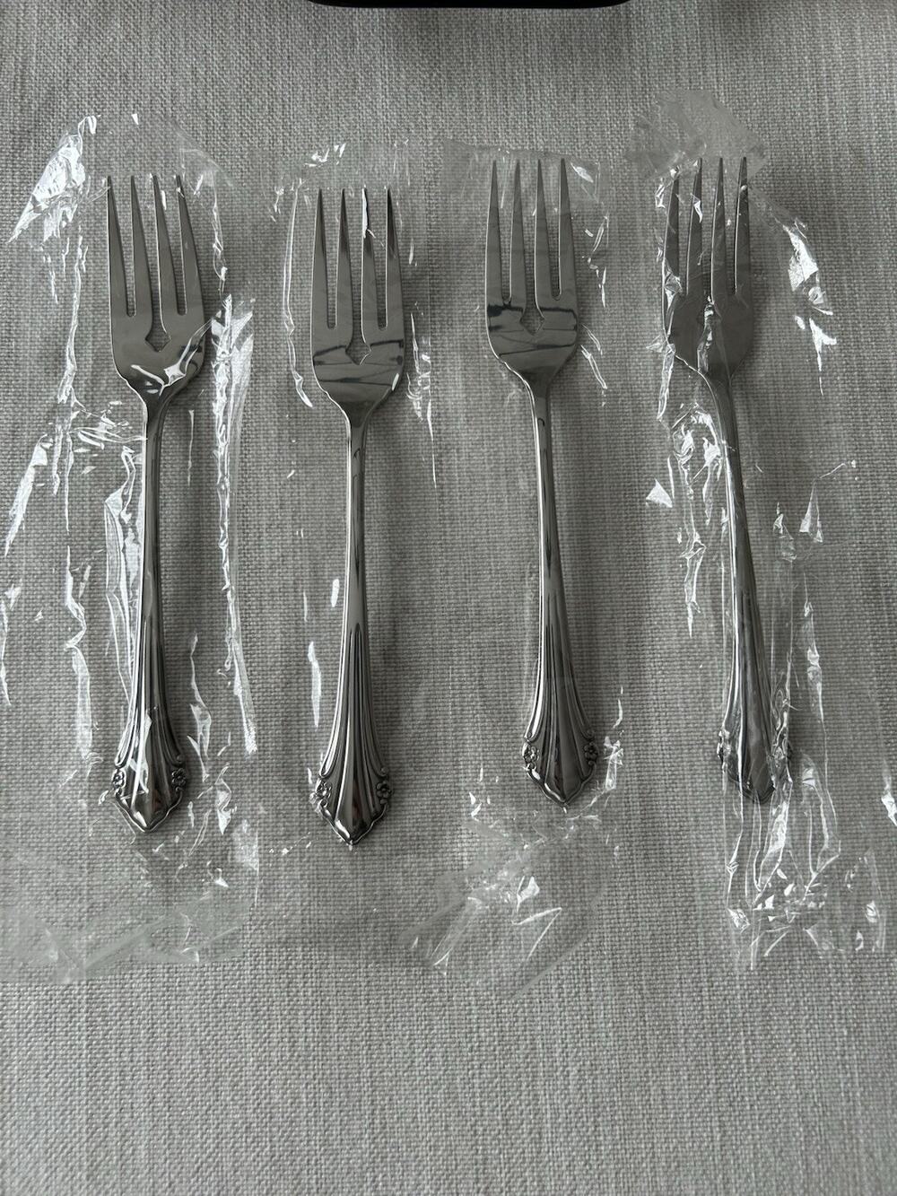 NEW Oneida BITTERSWEET REPOSE Set of 4 Salad Forks 6 3/4” Stainless Flatware B26